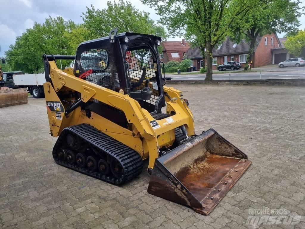 CAT 257 D Kompaktlastere