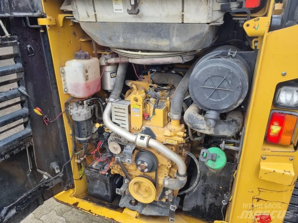 CAT 257 D Kompaktlastere