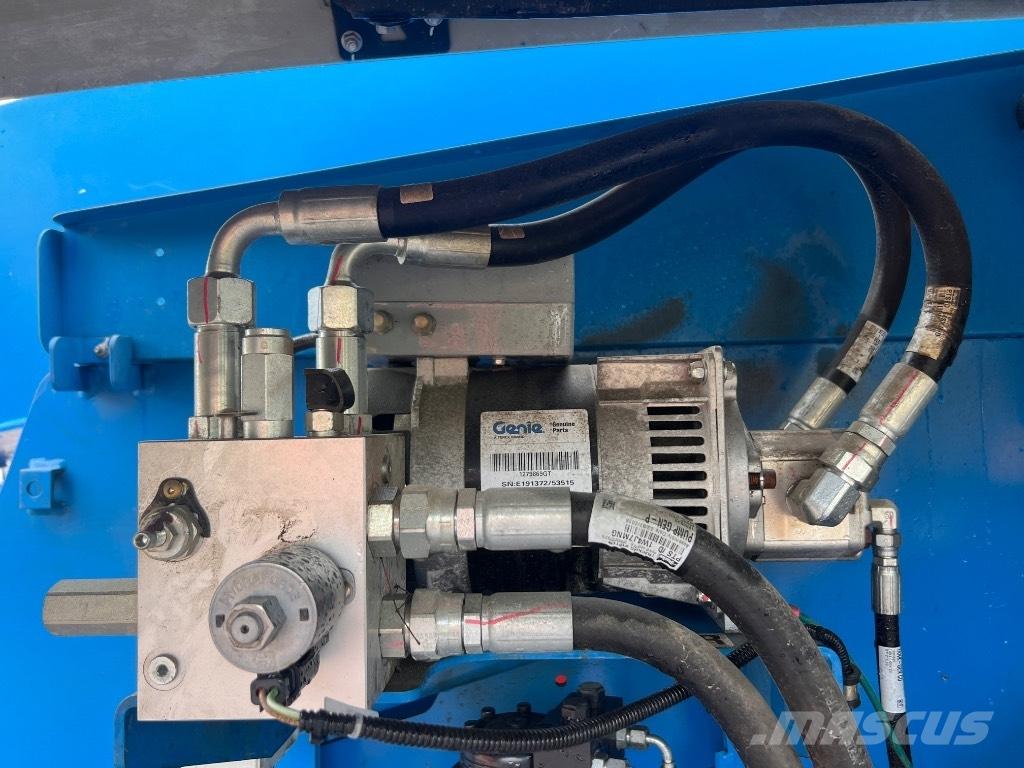 Genie S 65XC TRAX Leddede bomlifter