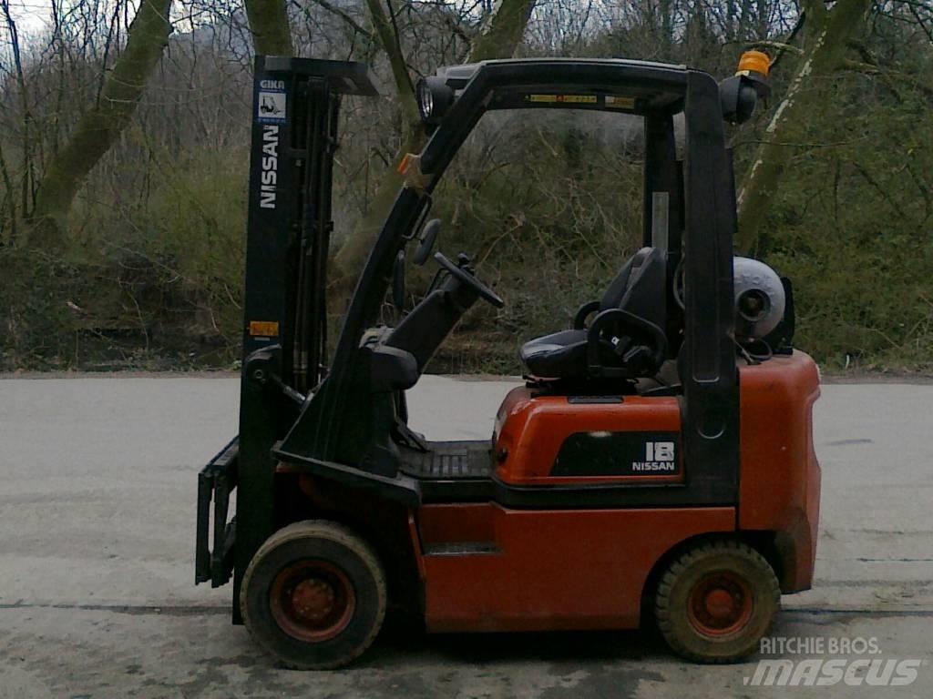 Nissan PD01A18PQ Propan trucker