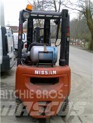 Nissan PD01A18PQ Propan trucker