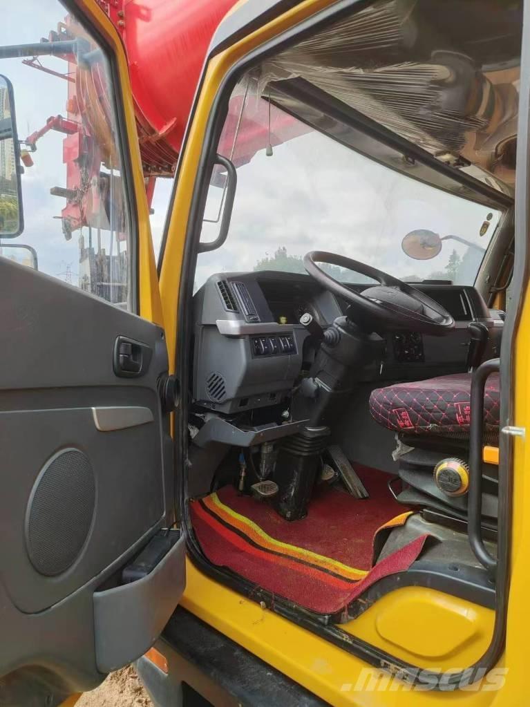 Sany STC1300C8 Allterreng kraner