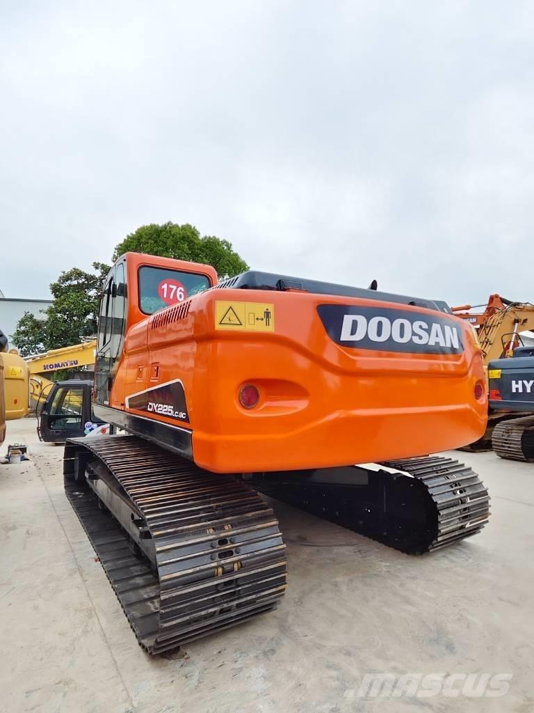 Doosan DX 225 LC-9C Beltegraver