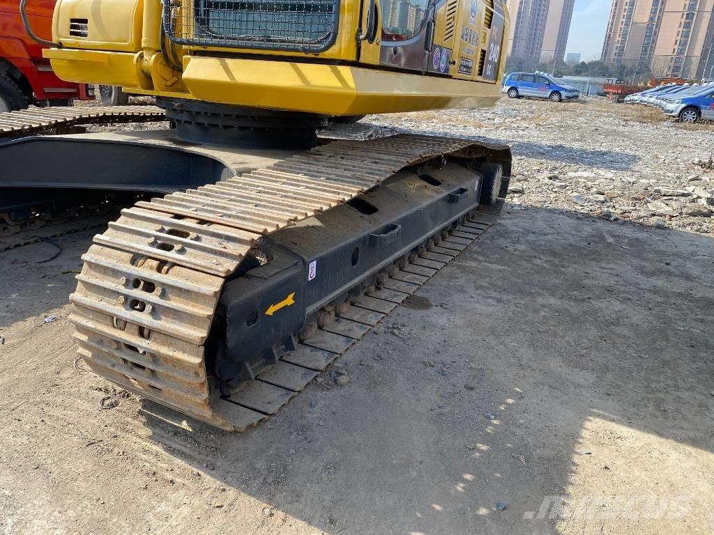 Komatsu PC240-7 Beltegraver