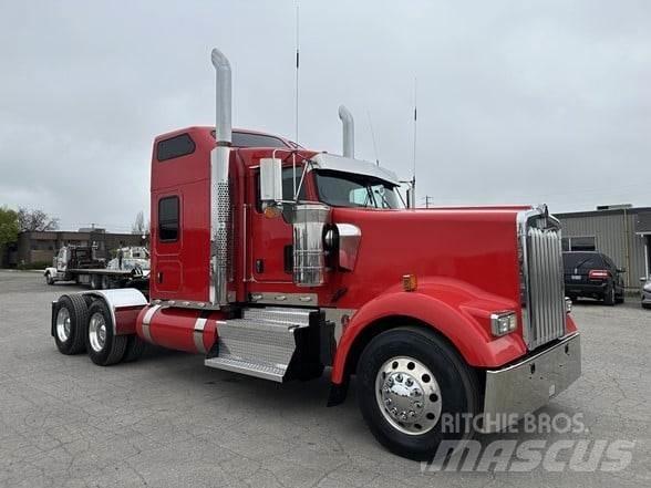Kenworth W900L Trekkvogner