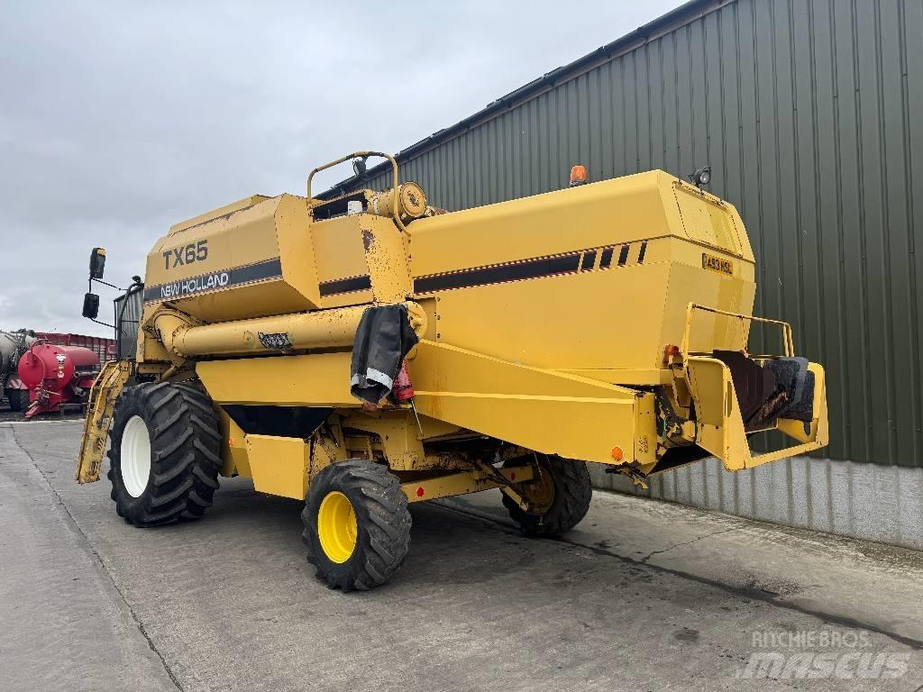 New Holland TX 65 Skurtreskere