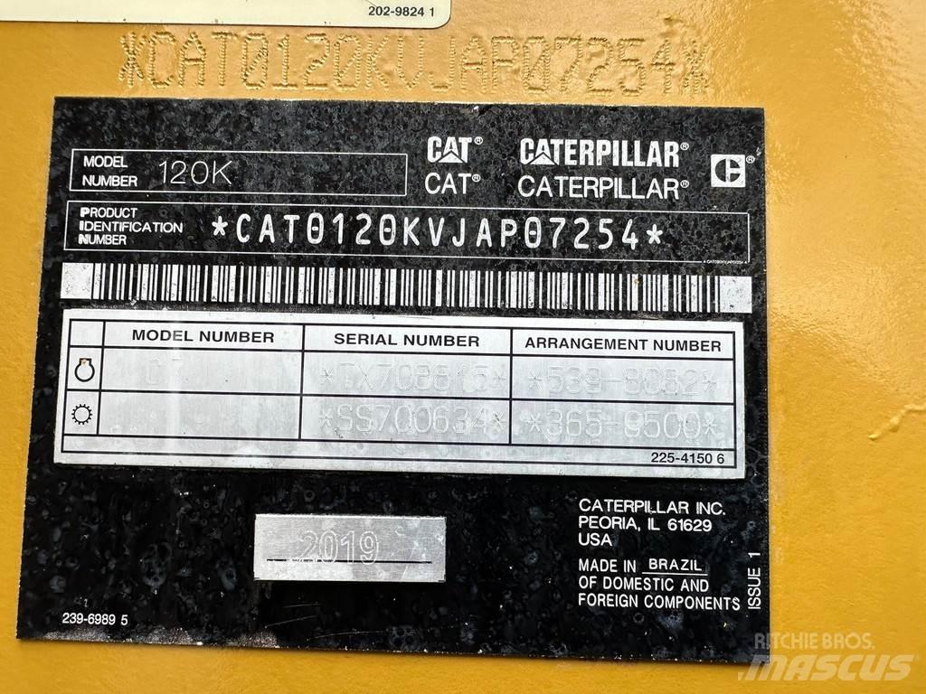 CAT 120K Veihøvler