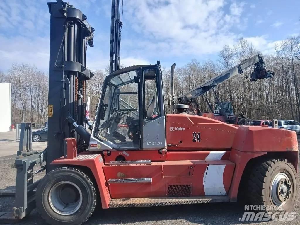Kalmar DCE160-12 Diesel Trucker