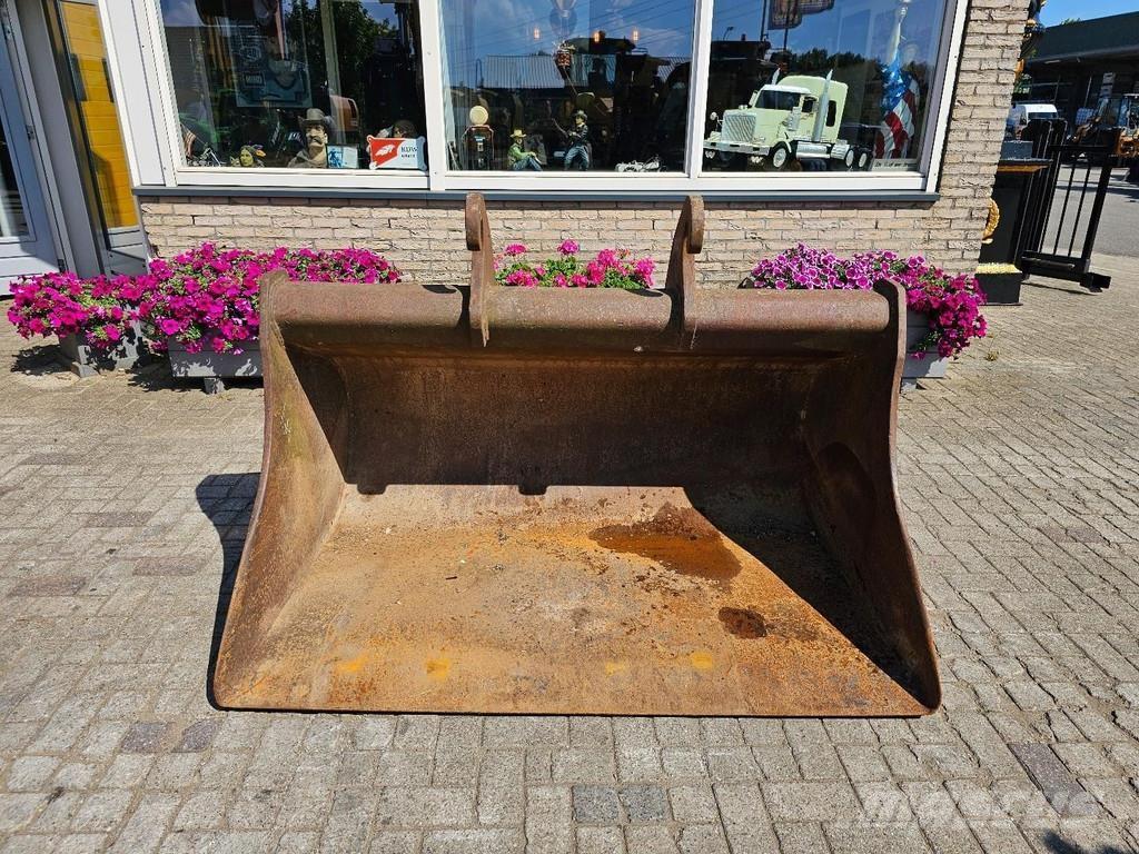  C. Klein Slotenbak Skuffer