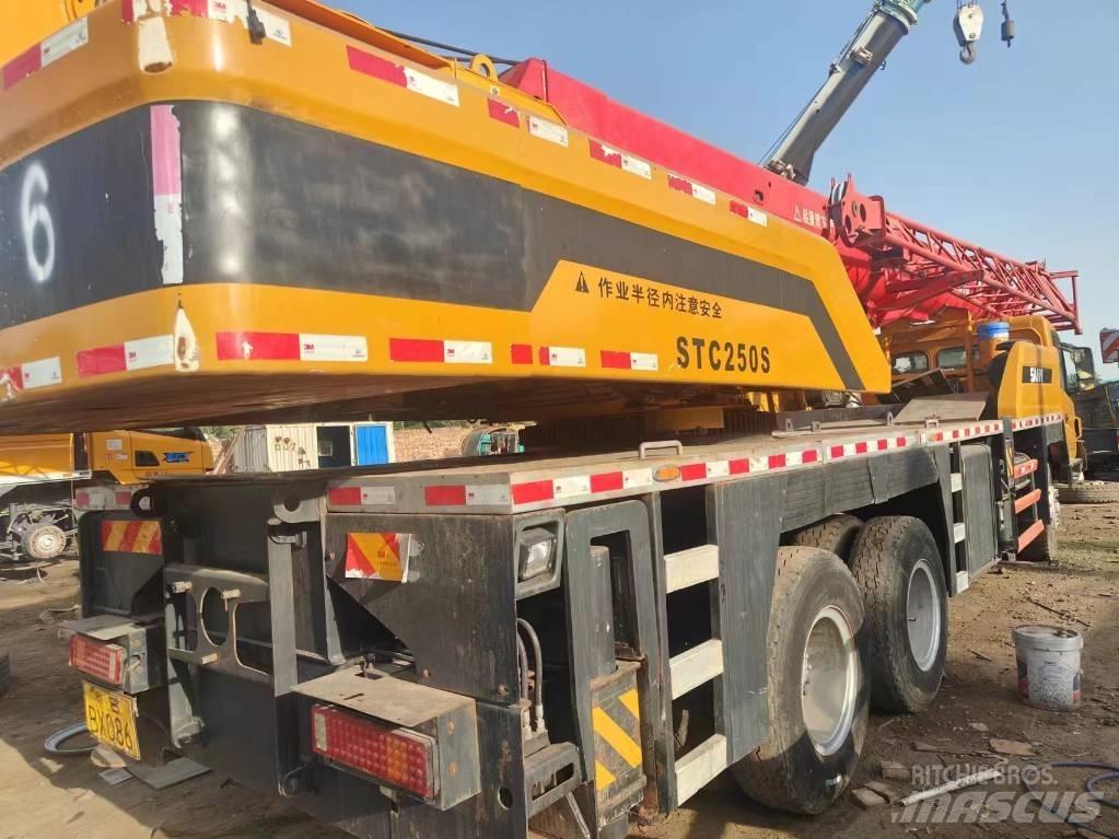 Sany STC250S Stillas, vinsjer og vareheiser