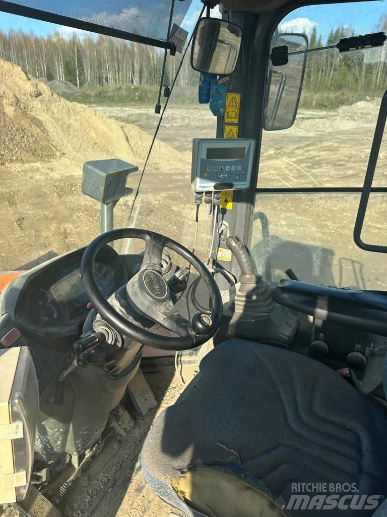 Hitachi ZW 250 Hjullastere