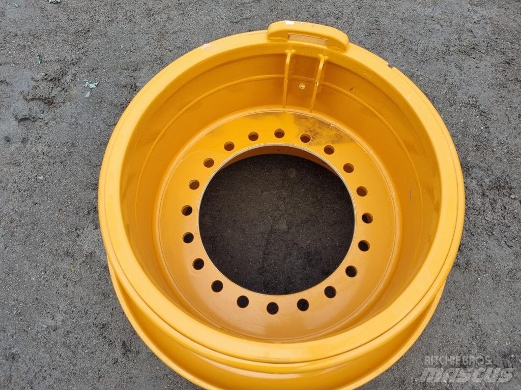 CASE 921 E rims Dekk, hjul og felger
