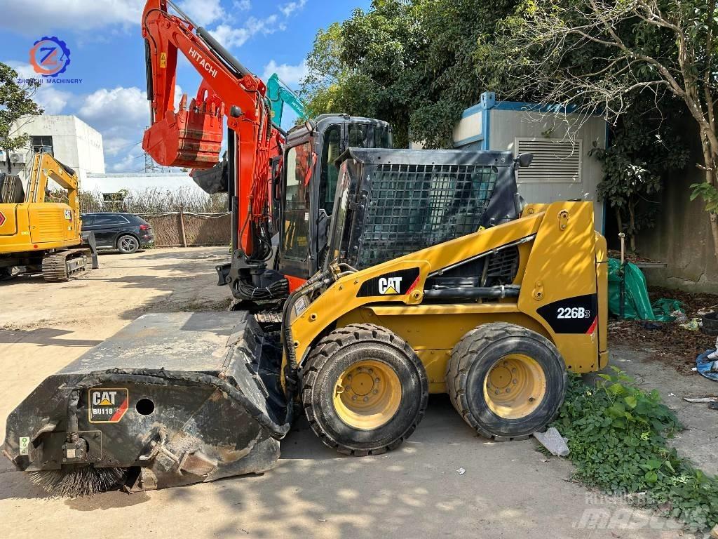 CAT 226 B Kompaktlastere