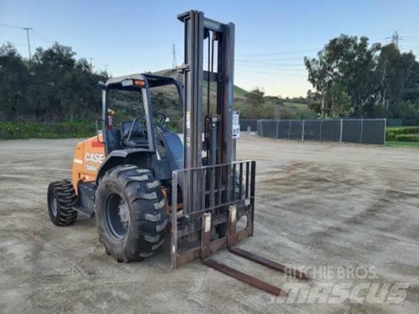 CASE 586H Terrenggående gaffeltruck