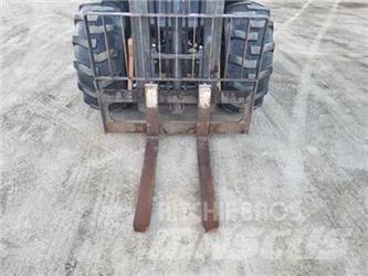CASE 586H Terrenggående gaffeltruck
