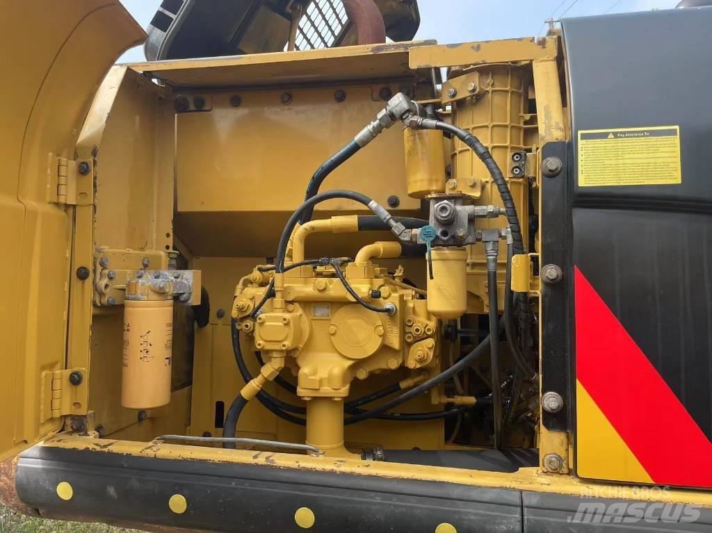 CAT 320 D Beltegraver