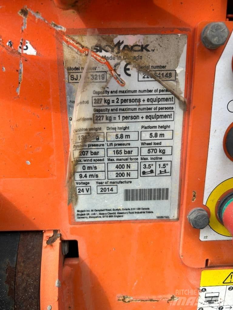 SkyJack SJ III 3219 Sakselifter