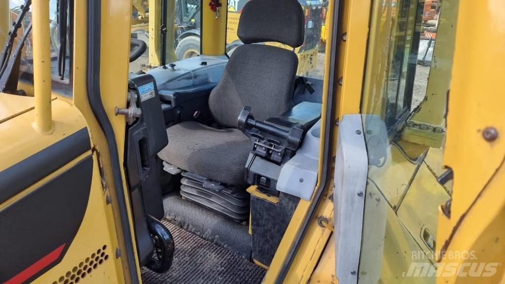 CAT D 5 N LGP Dozere Beltegående