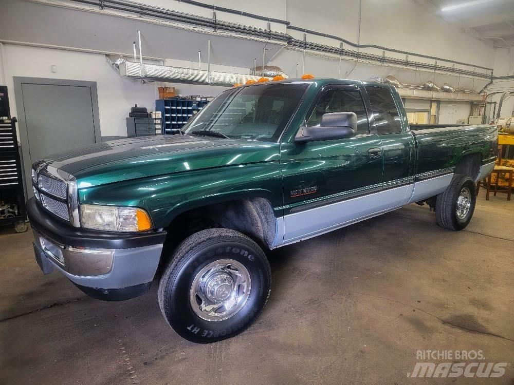 Dodge 2500 SLT Andre lastebiler