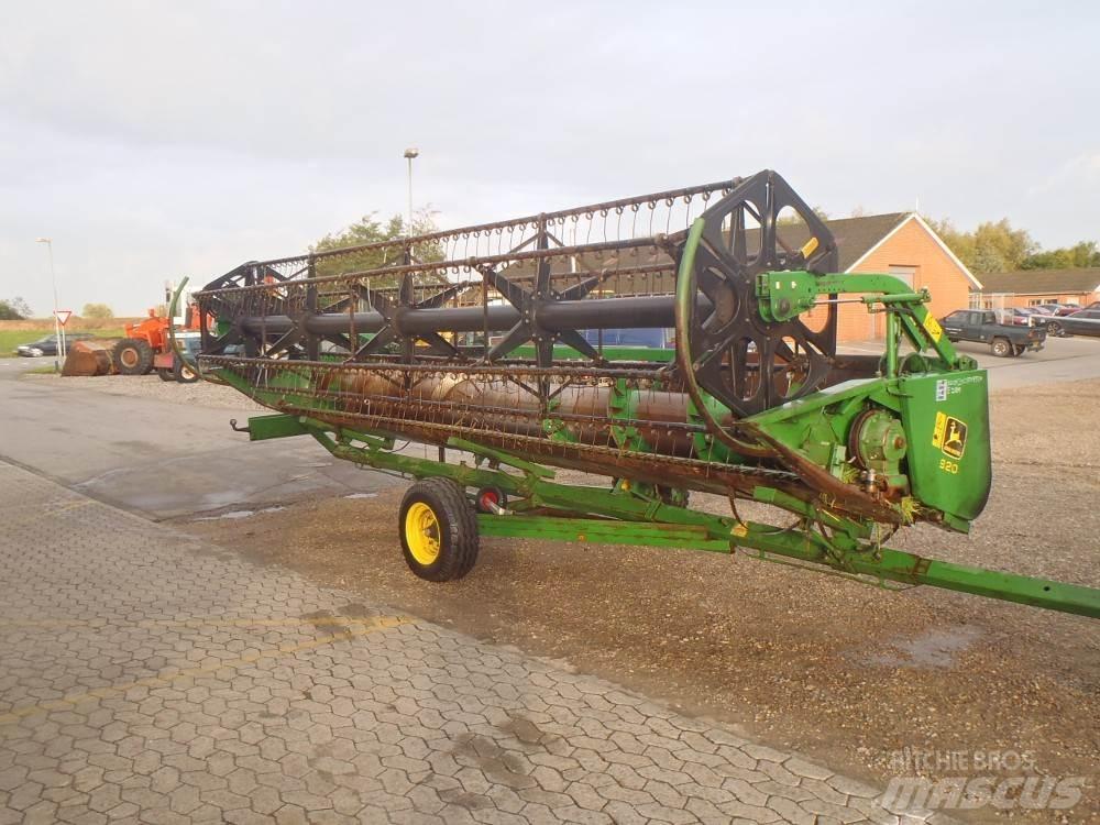 John Deere 920 Traktorer