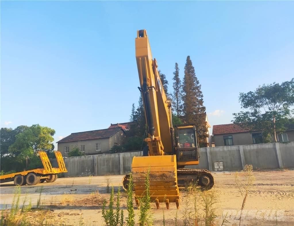 CAT 325 D L Beltegraver