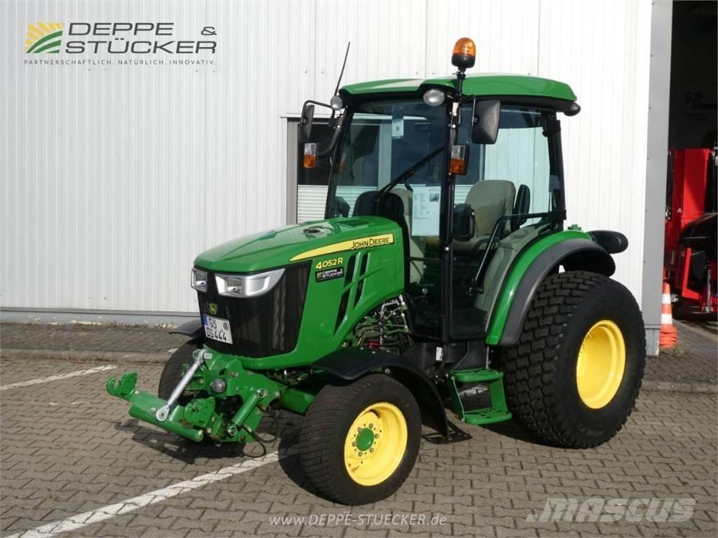 John Deere 4052R Kompakttraktorer