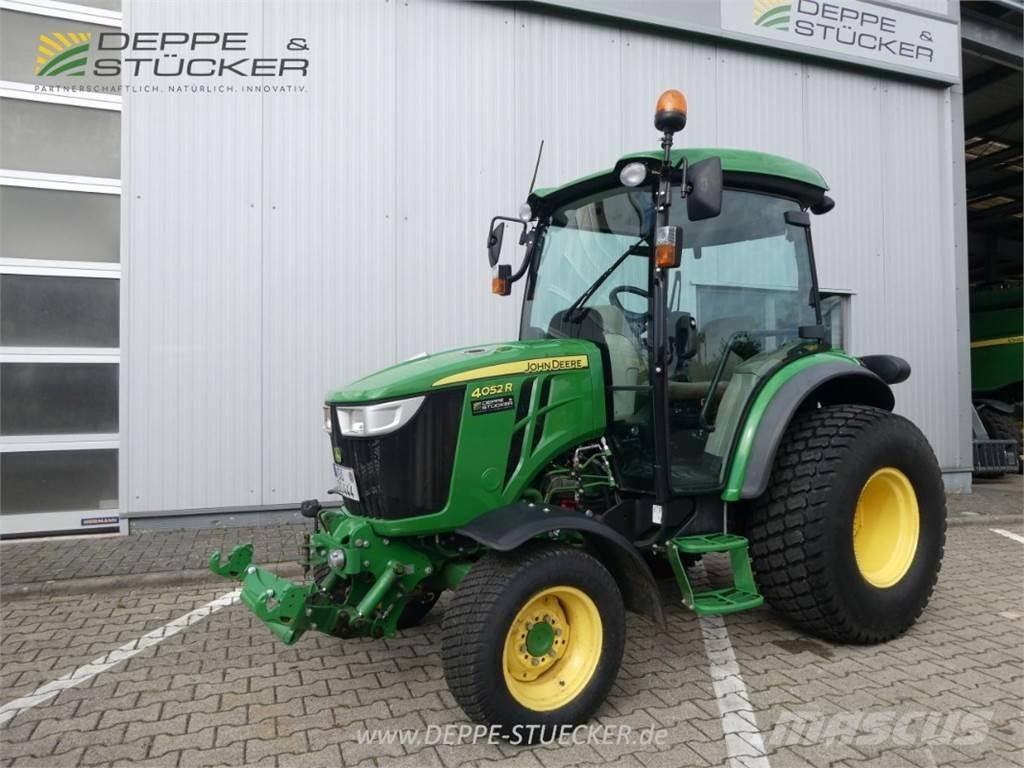 John Deere 4052R Kompakttraktorer