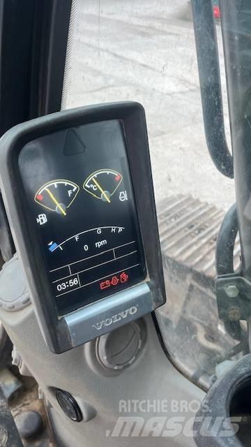 Volvo EC 220 DL Beltegraver