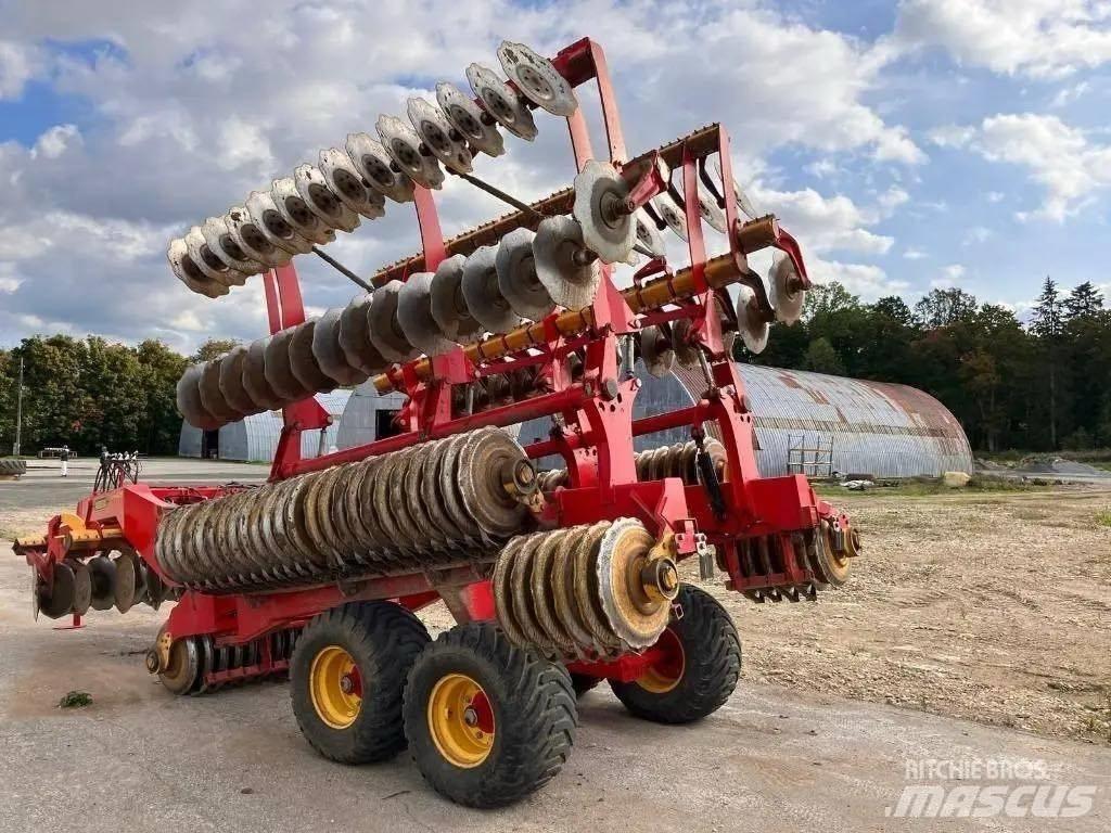 Väderstad Carrier820 Skålharver