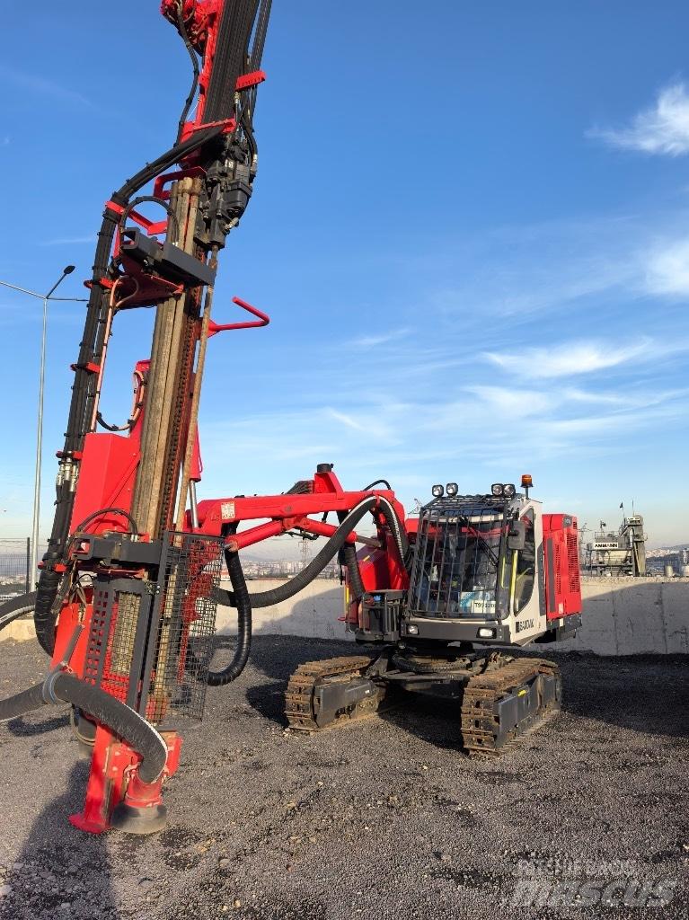 Sandvik DX 800 Borerigger