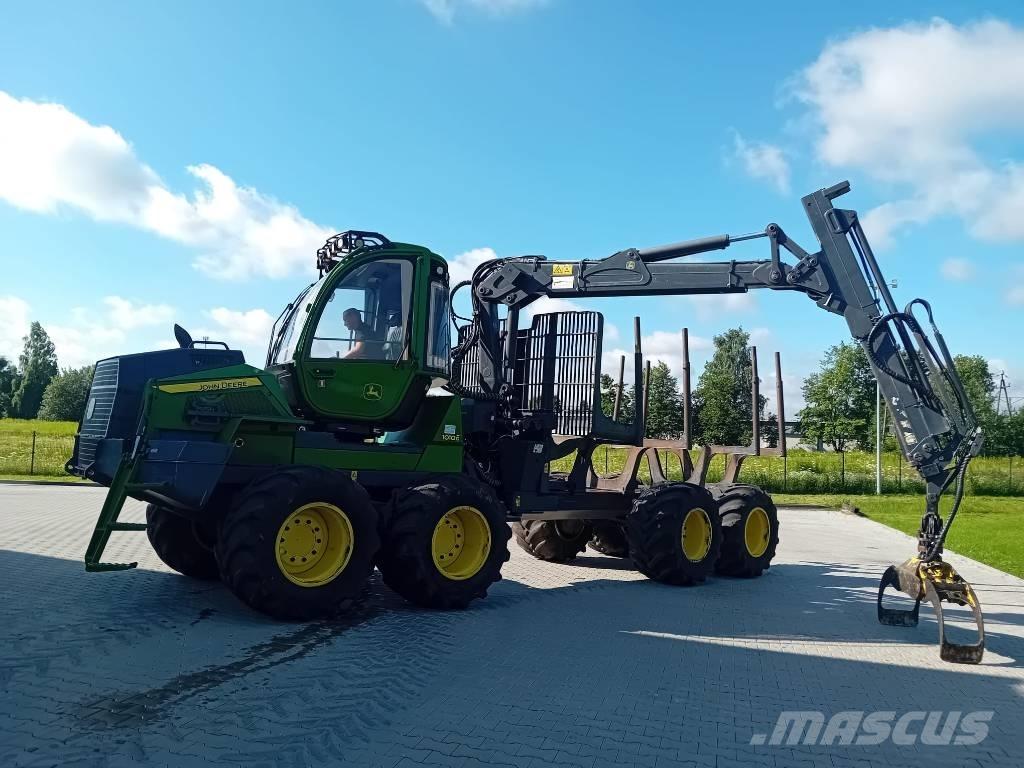 John Deere 1010G Lassbærere