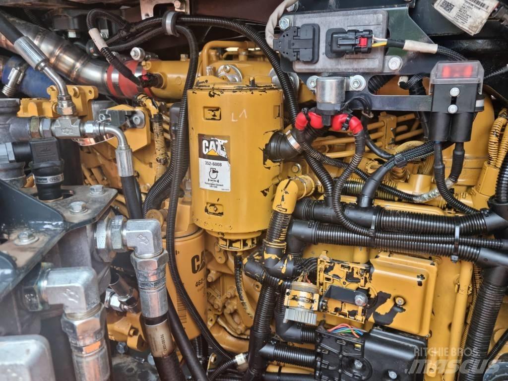 FAE PT-300 Traktor med skogsutstyr