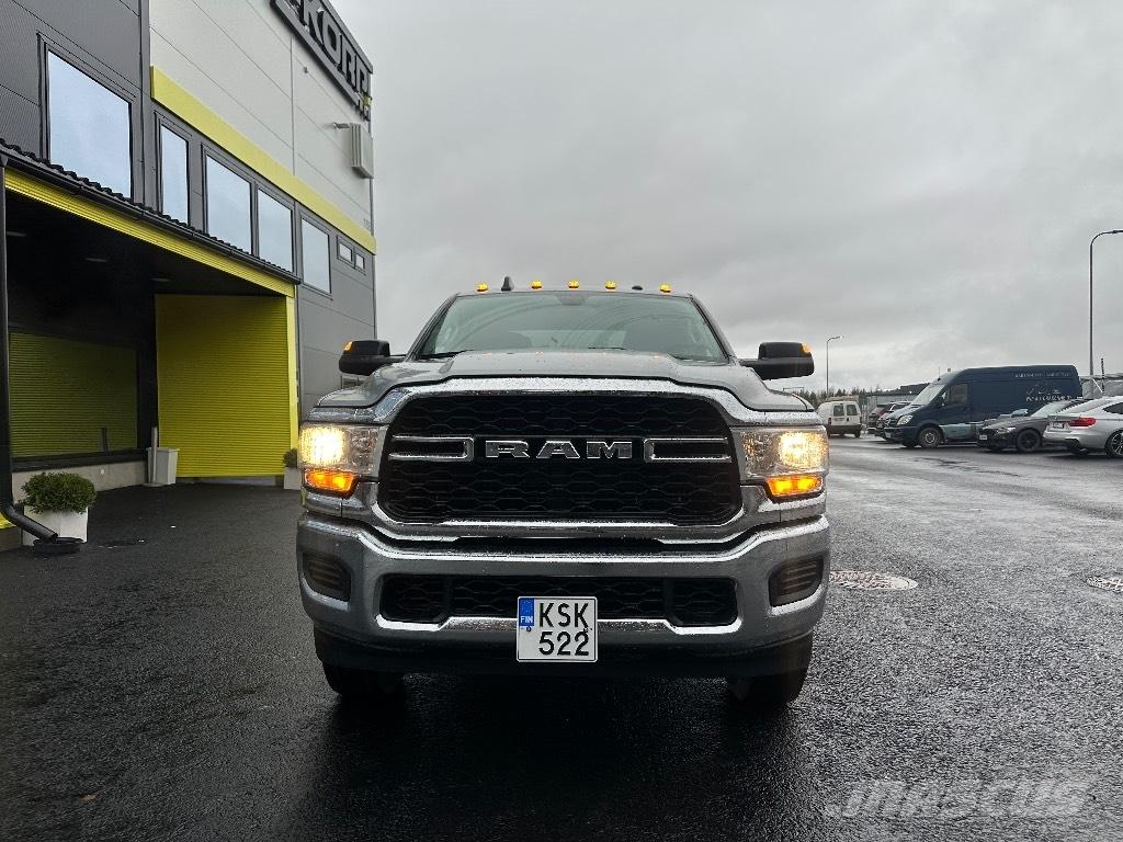 RAM 2500 Tradesman Pickup/planbiler