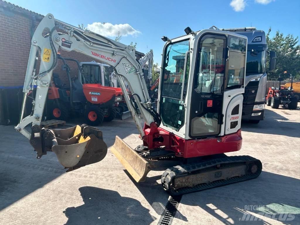 Takeuchi TB 325 R Minigravere <7t