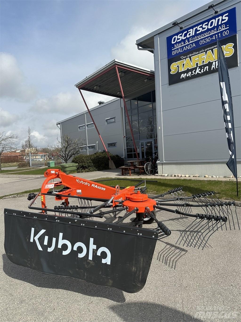 Kubota RA 1039 Svanser