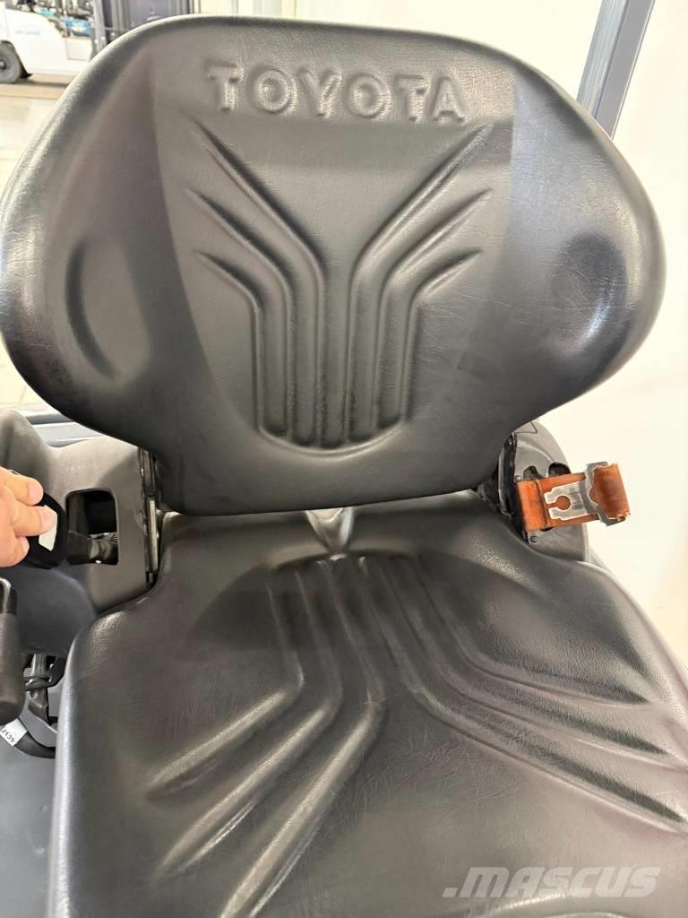 Toyota 11052 - 8FBE16T Elektriske trucker