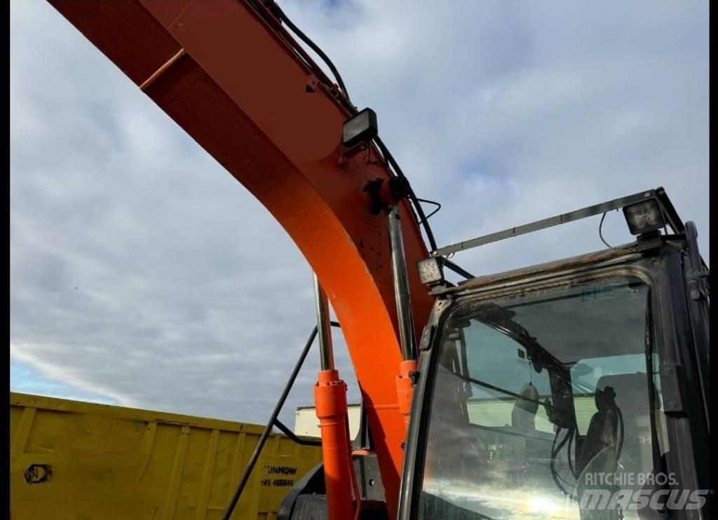 Hitachi 130 LCN Beltegraver