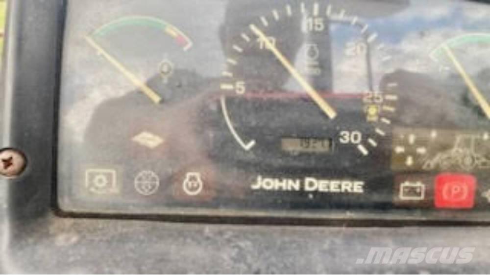 John Deere 110 Traktorgravere