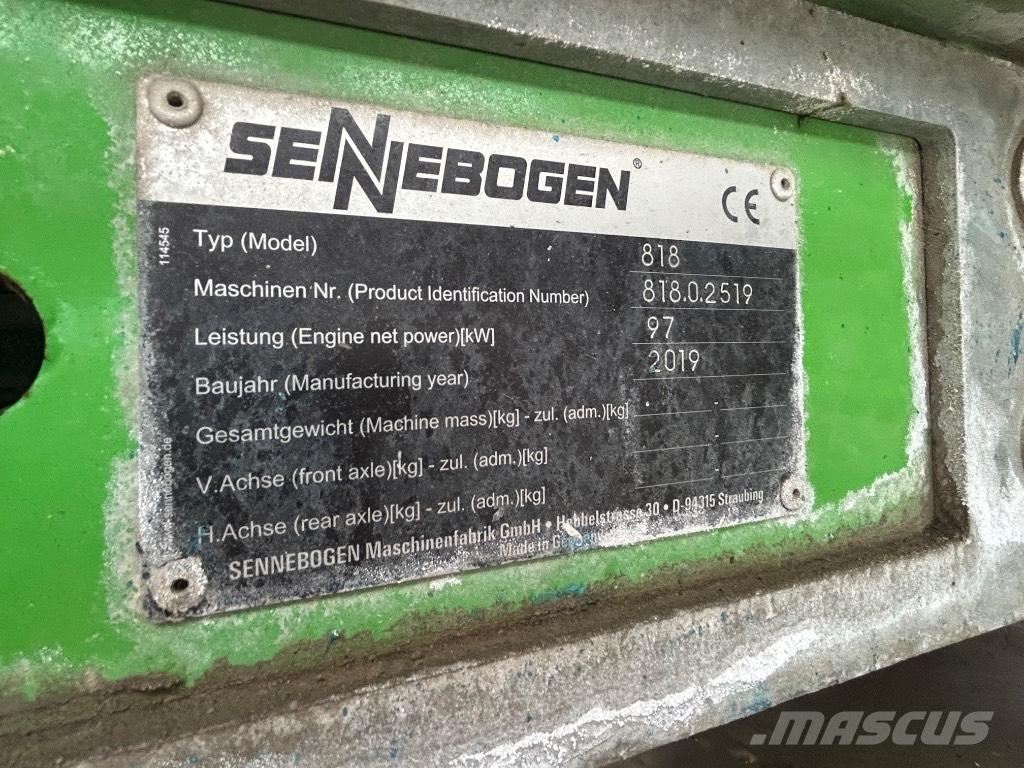 Sennebogen 818 Gravemaskiner for avfallshåndtering