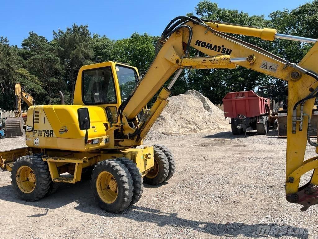 Komatsu PW 75 R Hjulgravere