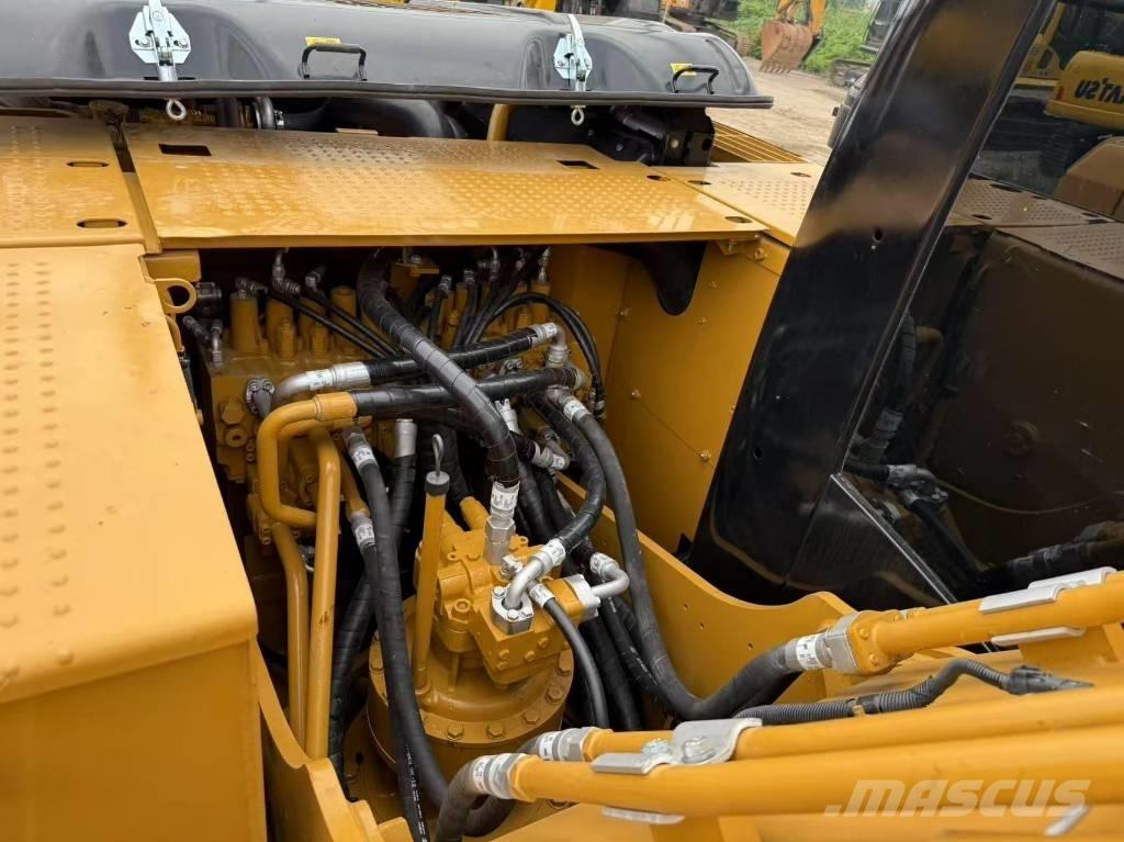 CAT 320D2 Beltegraver