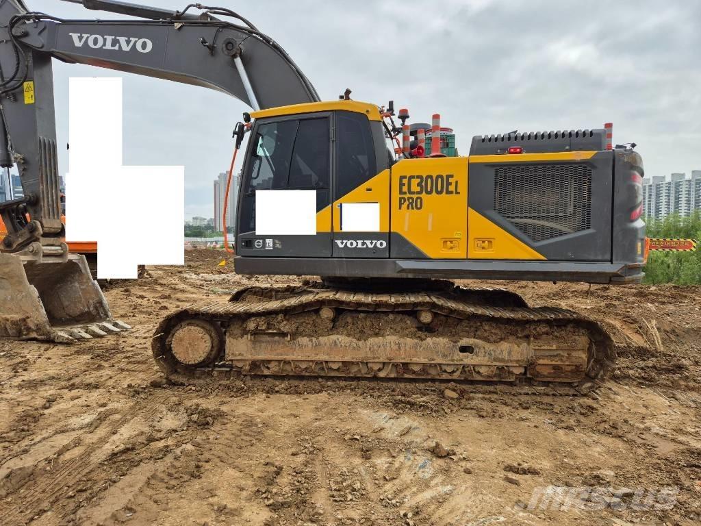 Volvo EC 300 EL Beltegraver