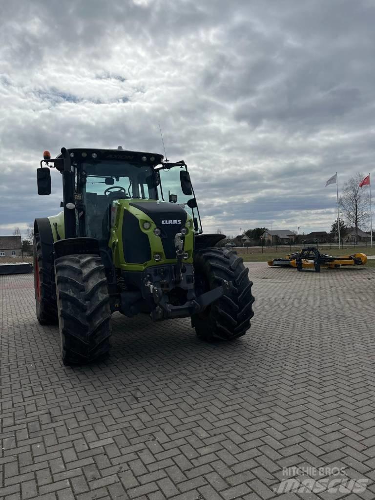 CLAAS Axion 850 Traktorer