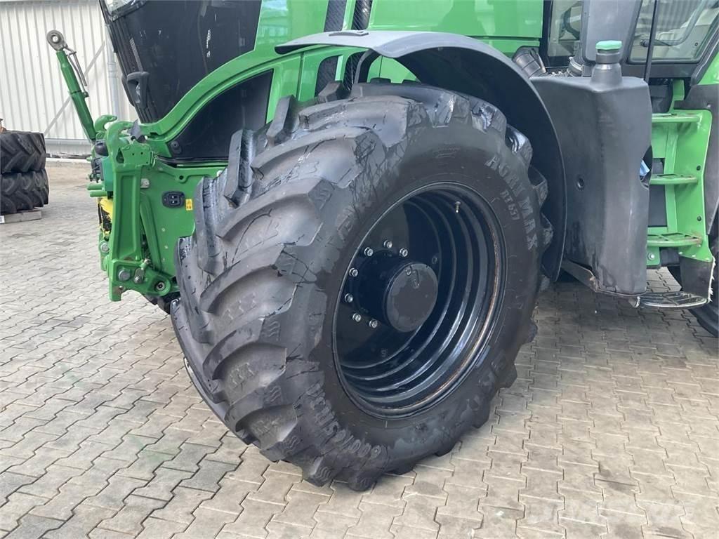 John Deere 6250R Traktorer