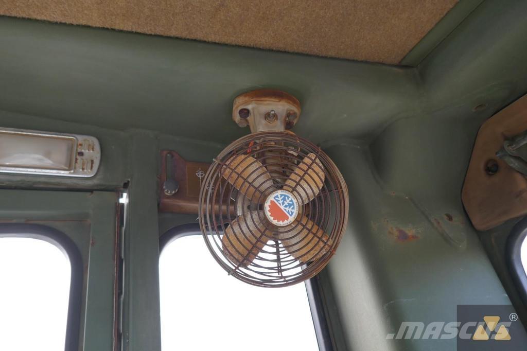 CAT 130G Ex-army Veihøvler