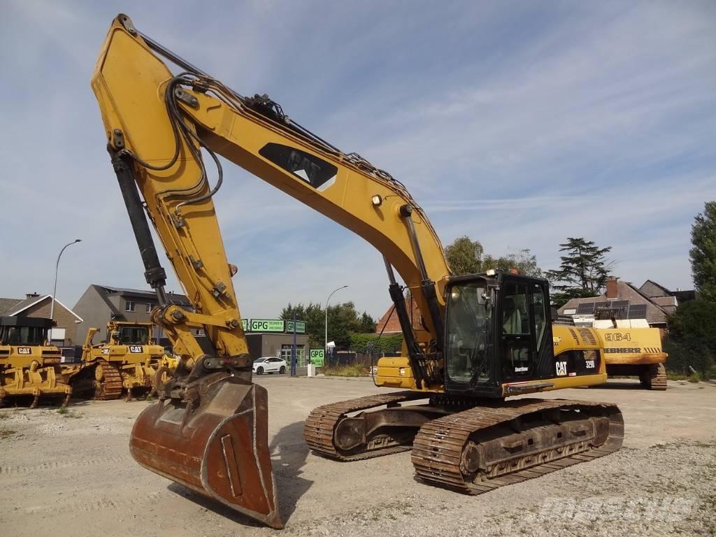 CAT 329 D L Beltegraver
