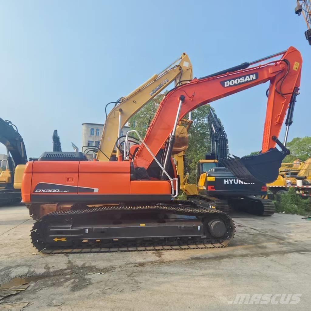 Doosan DX 300 LC Beltegraver