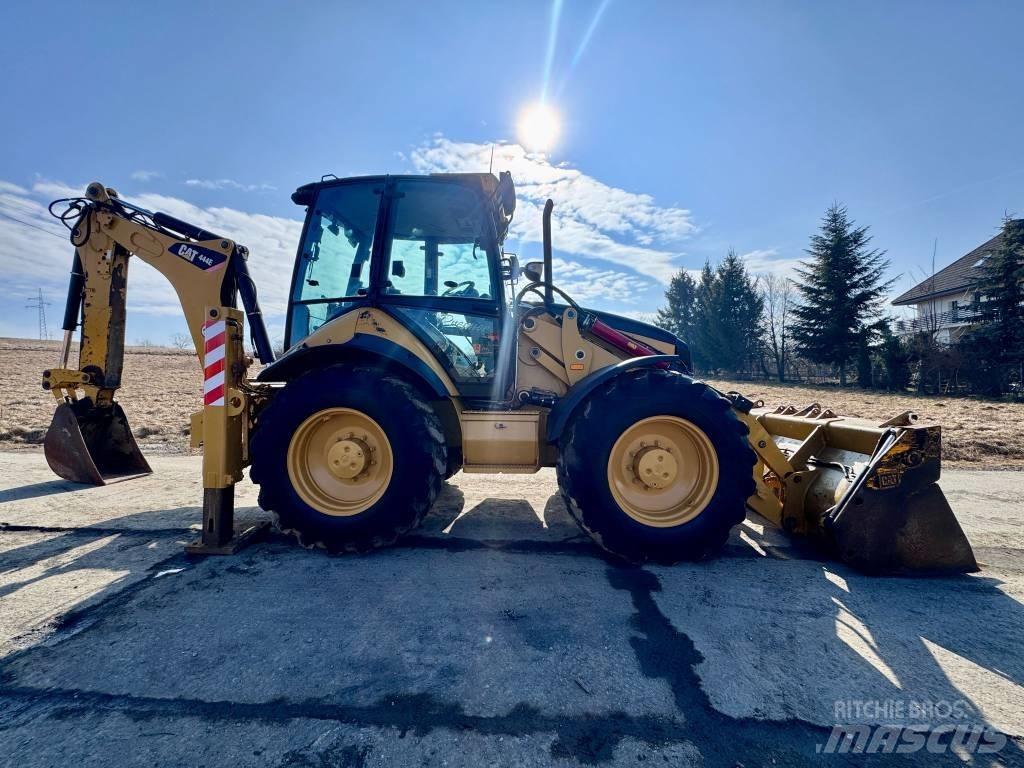 CAT 444 E Traktorgravere