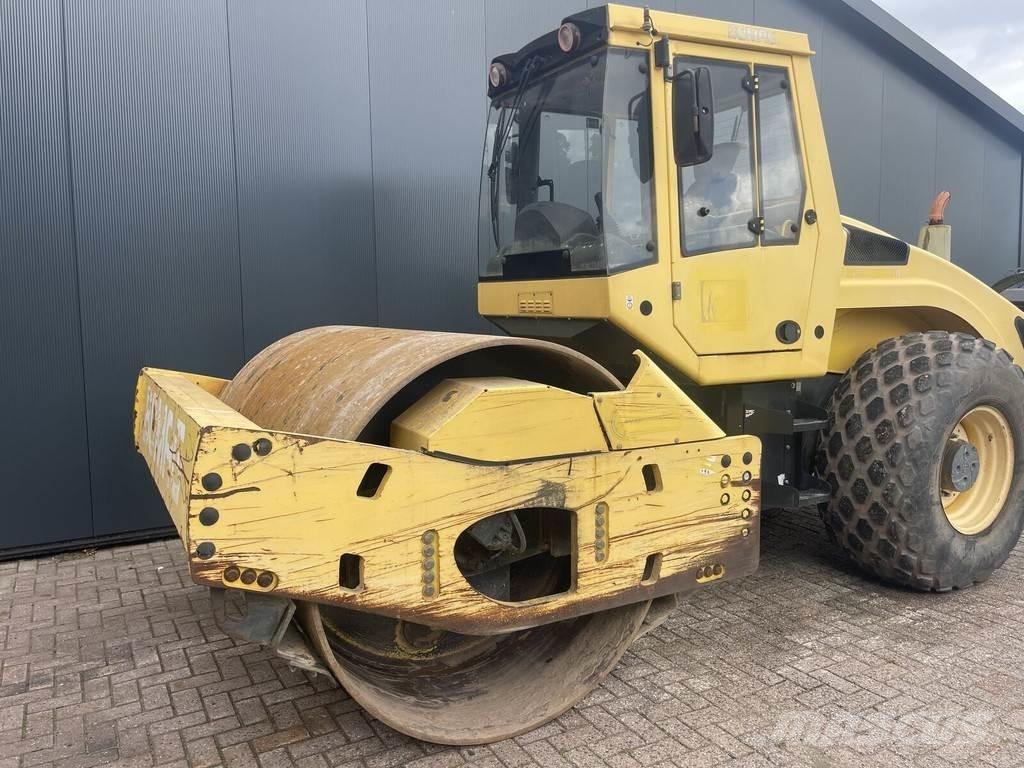 Bomag Bw 213 Gummihjulsvalser