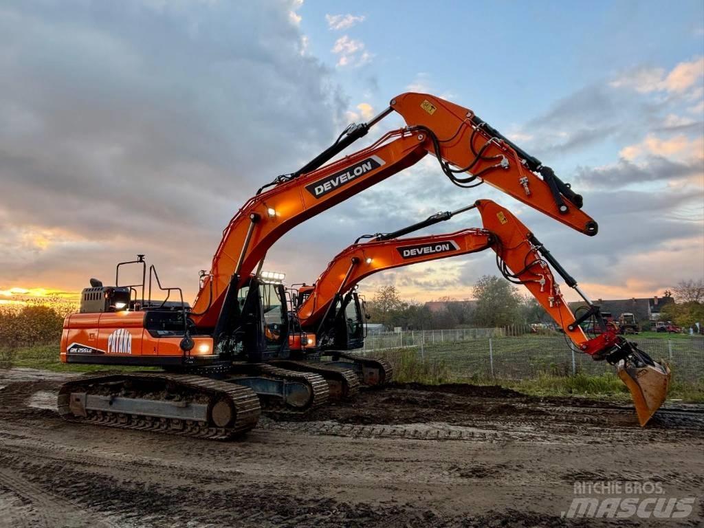 Doosan DX 255 Beltegraver